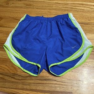Womens Nike tempo Dri-fit shorts. Blue and green